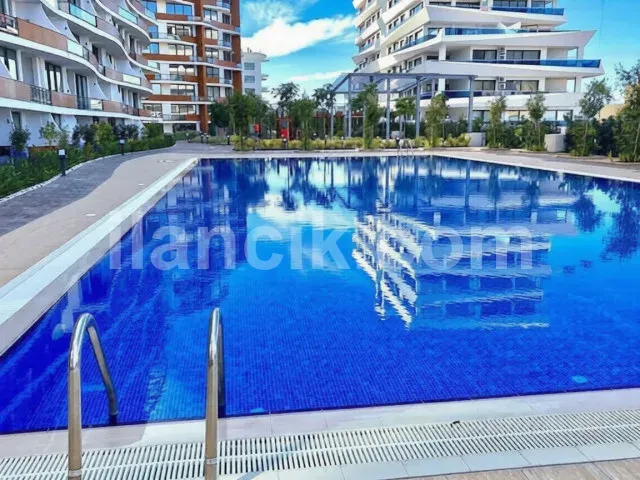 Yukarı Girne'de Eşyalı Satılık 2 Yatak Odalı Daire - 14