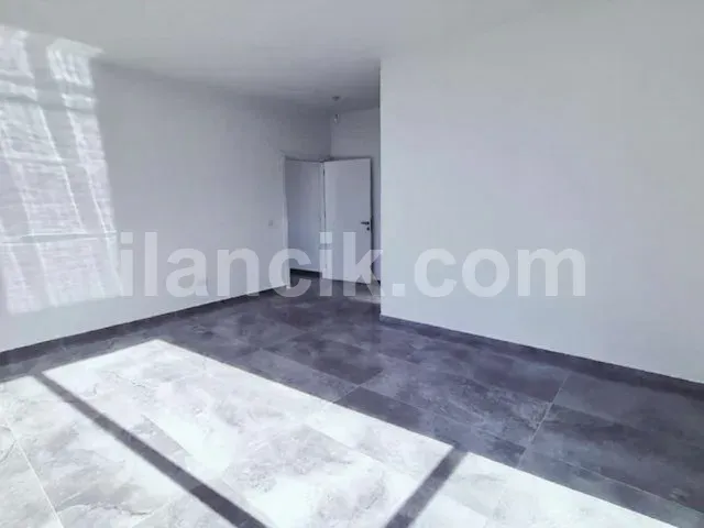 Lapta'da Satılık 4+1 Müstakil Villa - Özel Havuzlu - 11