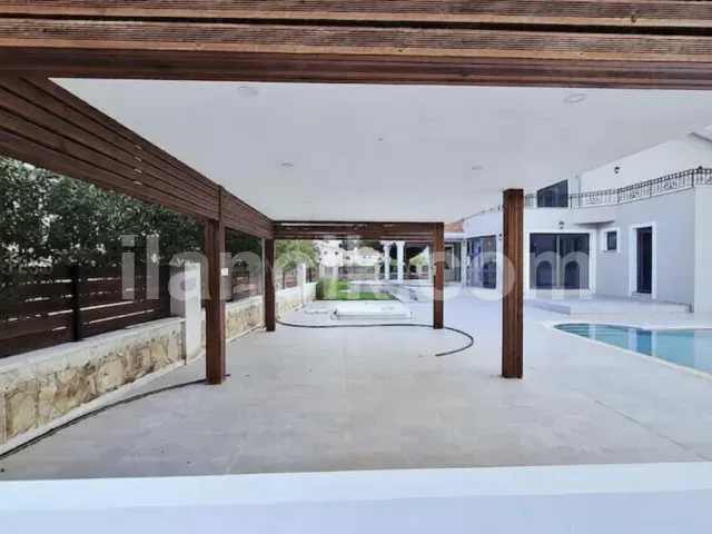 Satılık 6 Yatak Odalı Villa - Lapta, Girne - 20