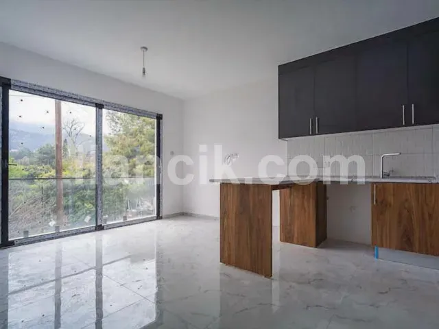 Girne Merkez'de Satılık 1+1 Penthouse - 90 m² - 2