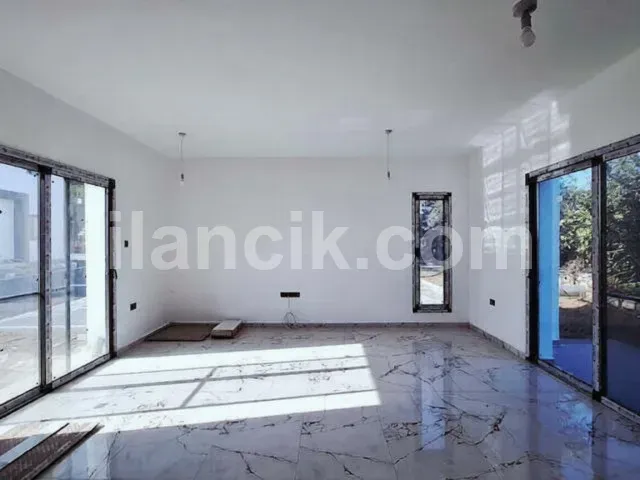 Satılık 3 Yatak Odalı Villa – Alsancak, Girne - 2
