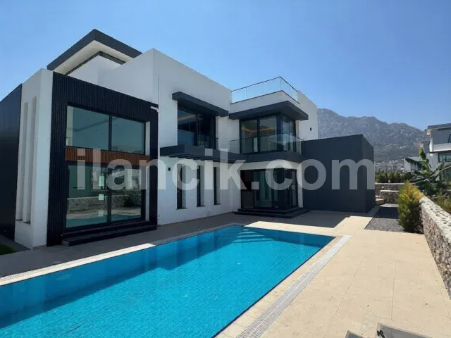 Satılık 4 Yatak Odalı Villa - Karşıyaka, Girne - 2