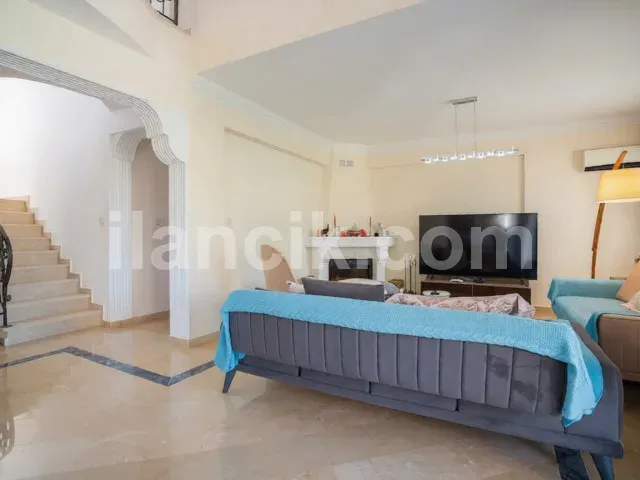 Satılık 4 Yatak Odalı Villa – Lapta, Girne - 3