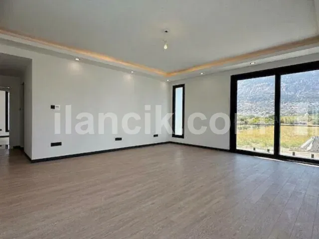 Satılık 4 Yatak Odalı Villa - Karşıyaka, Girne - 8