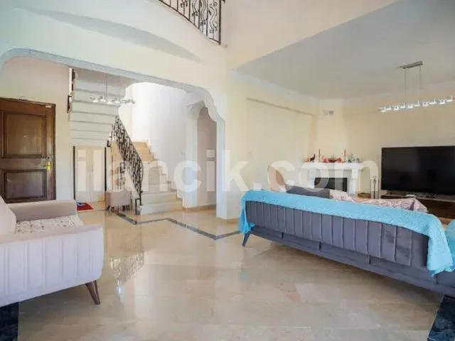 Satılık 4 Yatak Odalı Villa – Lapta, Girne - 4