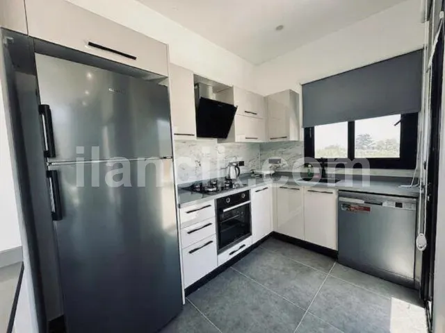 Lapta'da Satılık 2 Yatak Odalı Modern Daire - 3