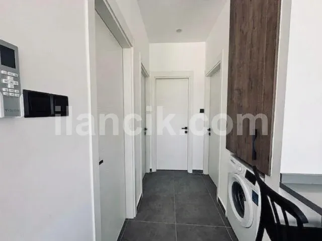 Lapta'da Satılık 2 Yatak Odalı Modern Daire - 5