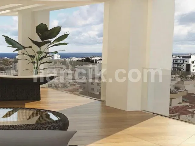 Girne Merkezde Satılık 1+1 Daire - 3