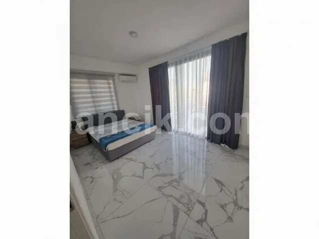 Lapta'da Satılık 2 Yatak Odalı Eşyalı İkiz Villa - 10