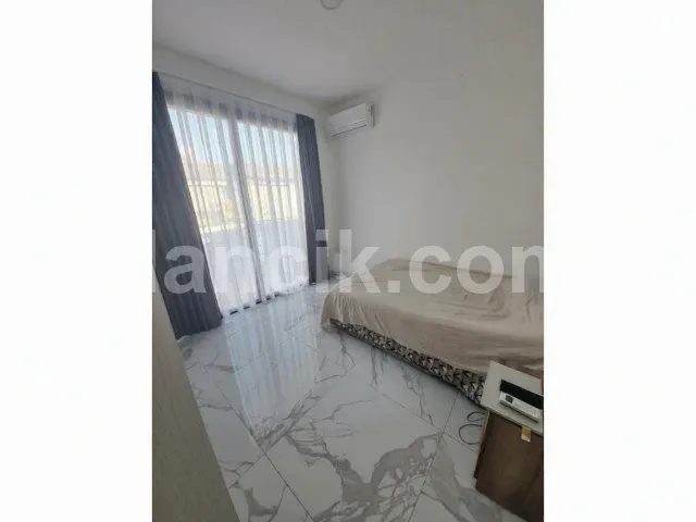 Lapta'da Satılık 2 Yatak Odalı Eşyalı İkiz Villa - 11