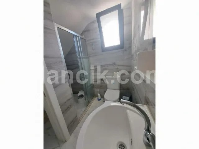 Lapta'da Satılık 2 Yatak Odalı Eşyalı İkiz Villa - 16