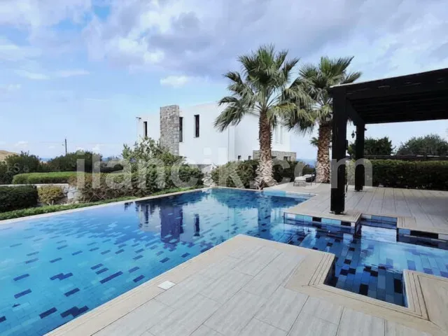 Satılık Villa | Esentepe, Girne | Özel Havuz ve Deniz Manzarası - 6