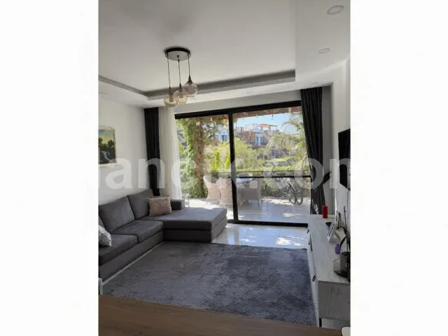 Satılık 3+1 Daire Bahçeli, Girne - Deniz Manzaralı - 9