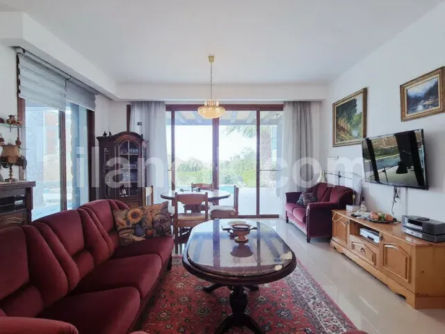 Satılık Villa | Esentepe, Girne | Özel Havuz ve Deniz Manzarası - 12