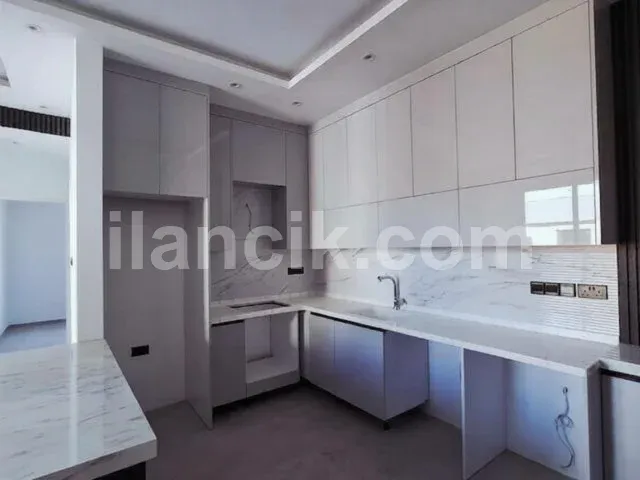 Satılık 2+1 Daire - Lapta, Girne - Geniş Teras - 2