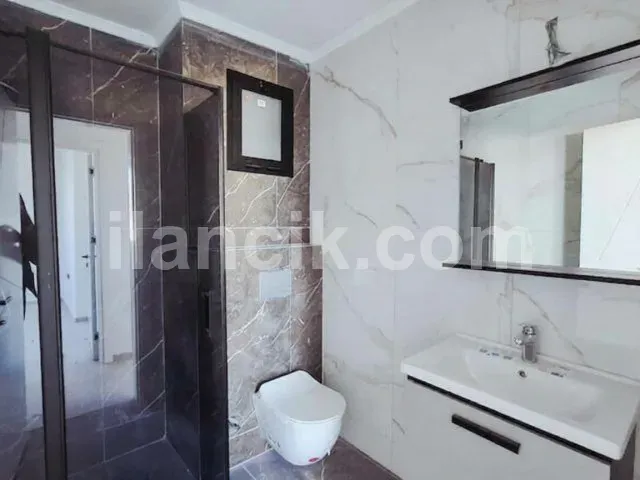 Satılık 2+1 Daire - Lapta, Girne - Geniş Teras - 10