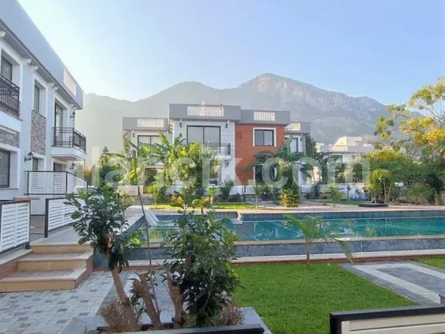 Lapta'da Satılık Havuz ve Bahçe İçinde 2 Yatak Odalı Daire - 6