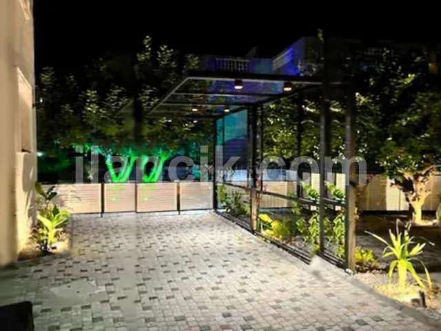 Lapta'da Satılık Havuz ve Bahçe İçinde 2 Yatak Odalı Daire - 9