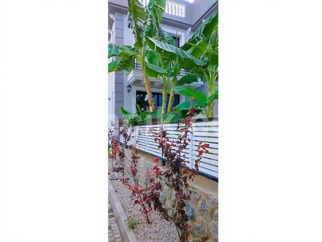 Lapta'da Satılık Havuz ve Bahçe İçinde 2 Yatak Odalı Daire - 10