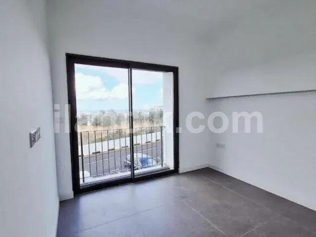 Alsancak'ta Satılık 2 Yatak Odalı Penthouse - Girne - 6