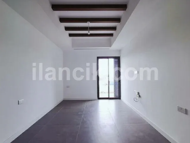 Alsancak'ta Satılık 2 Yatak Odalı Daire, Girne - 7