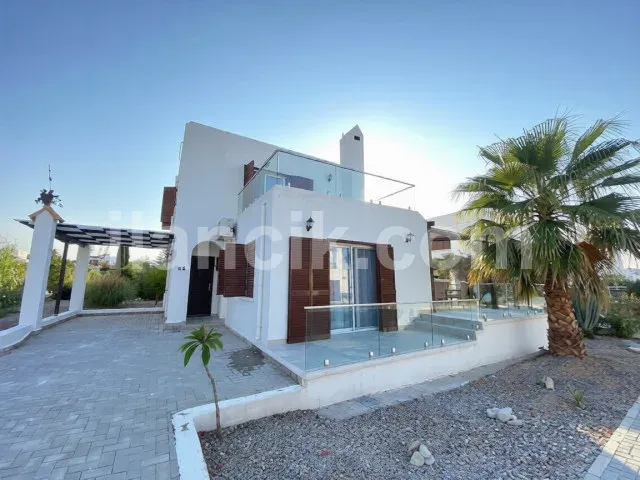 Satılık Villa | Tatlısu, Mağusa | Sahil Kenarında - 3
