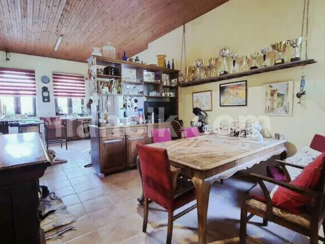 Satılık 5 Yatak Odalı Taş Villa – Zeytinlik, Girne - 7