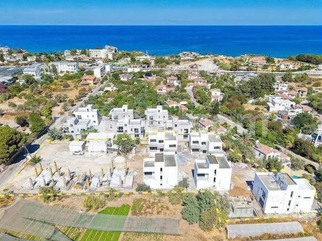 Alsancak'ta Satılık 4 Yatak Odalı Modern Villa - 3