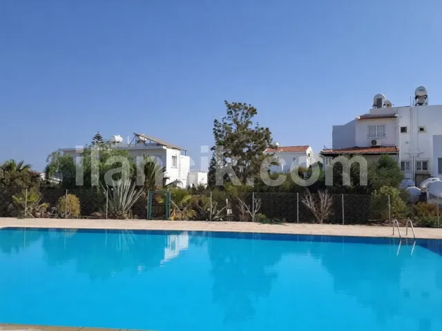 Satılık 3 Yatak Odalı İkiz Villa - Sadrazamköy, Girne - 2