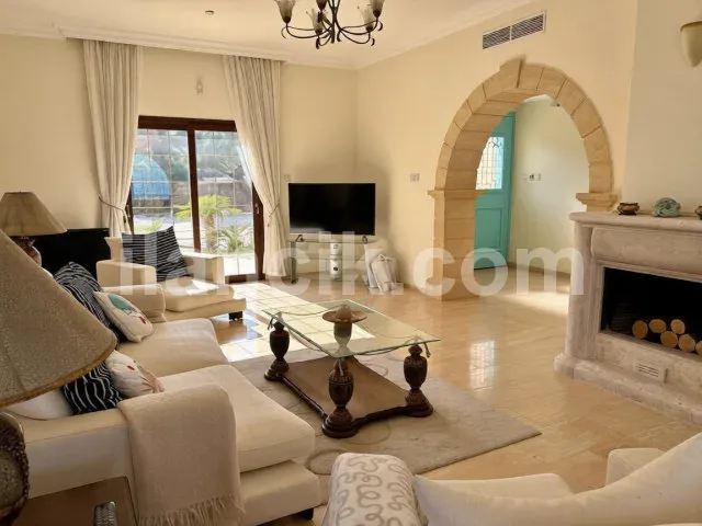Satılık 3 Yatak Odalı Lüks Villa - Esentepe, Girne - 3