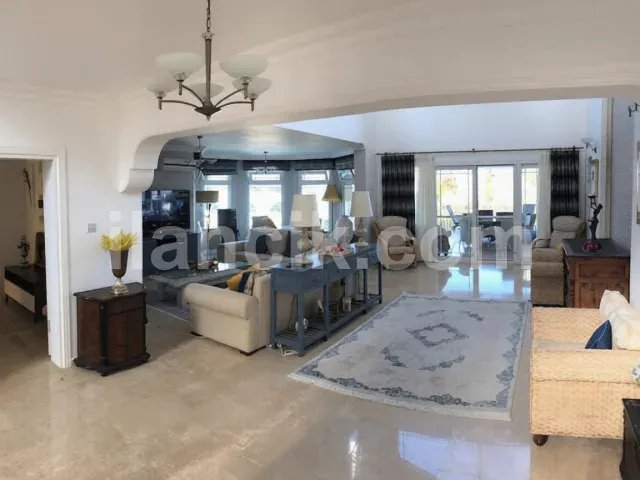 Edremit'te Satılık 5 Yatak Odalı Lüks Villa – 3573 m² Arsa - 8