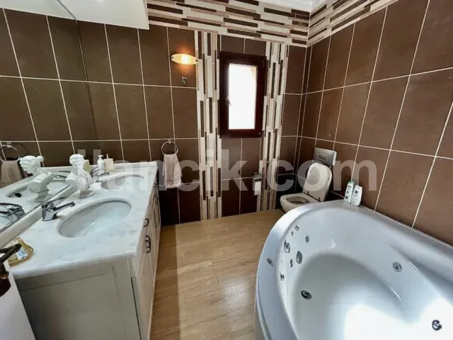 Satılık 3 Yatak Odalı Lüks Villa - Esentepe, Girne - 15