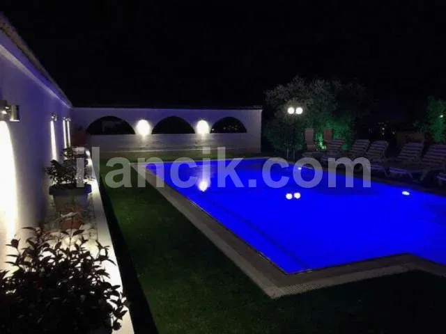 Edremit'te Satılık 5 Yatak Odalı Lüks Villa – 3573 m² Arsa - 19