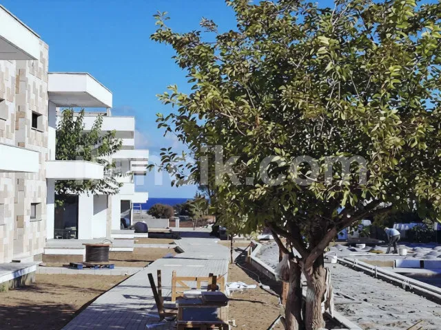 Alsancak'ta Satılık 2+1 Bahçeli Daire - 2