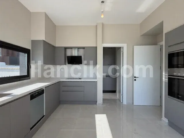 Ozanköy'de Satılık 3 Yatak Odalı Muhteşem Manzaralı Villa - 2