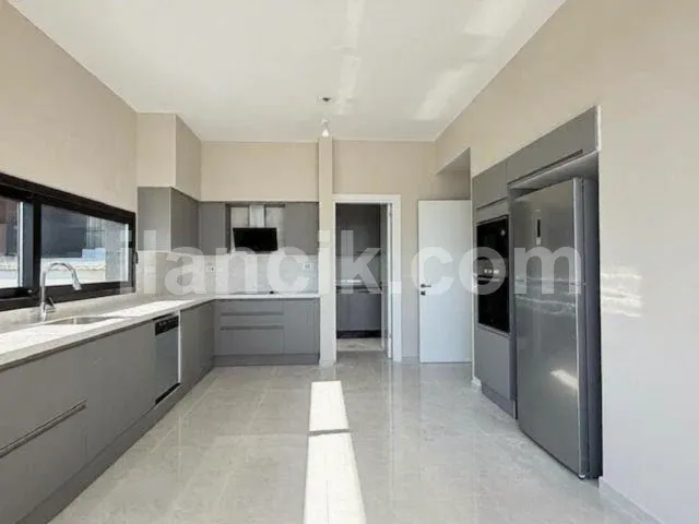 Ozanköy'de Satılık 3 Yatak Odalı Muhteşem Manzaralı Villa - 5