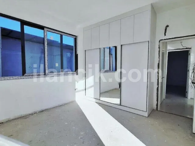Alsancak'ta Satılık 2+1 Bahçeli Daire - 8