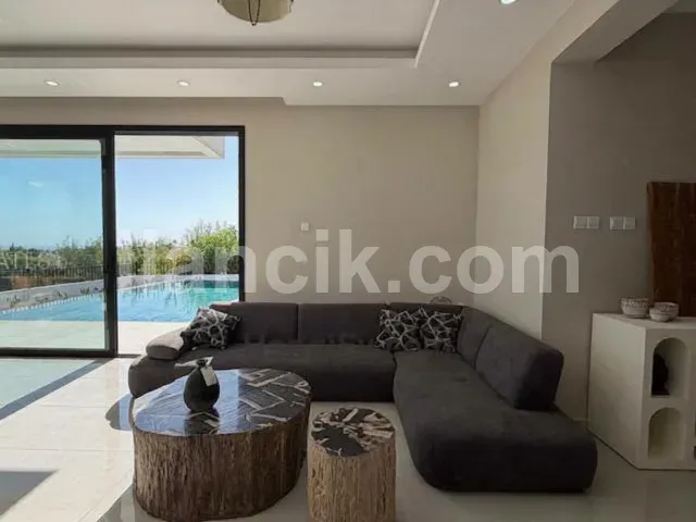Ozanköy'de Satılık 3 Yatak Odalı Muhteşem Manzaralı Villa - 8
