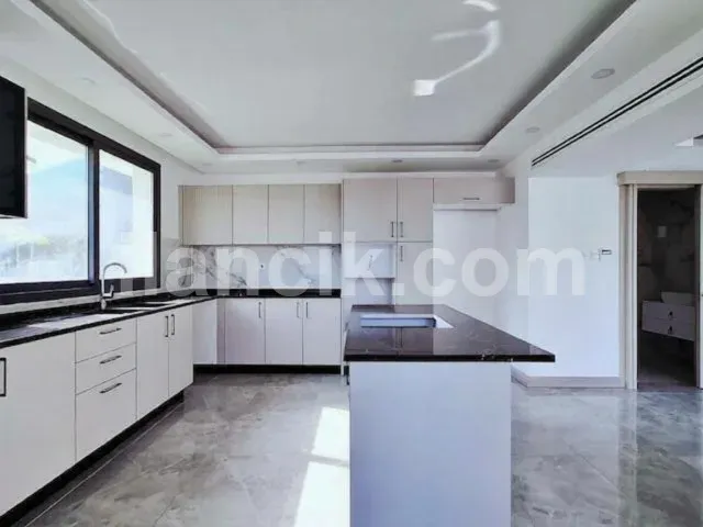Satılık 3+1 Villa - Karşıyaka, Girne | 600 m² Arsa - 3