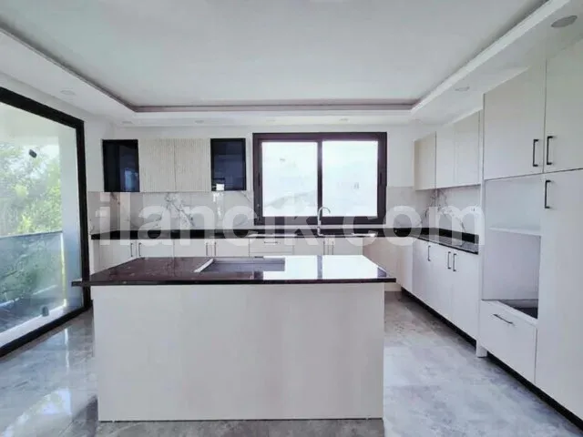 Satılık 3+1 Villa - Karşıyaka, Girne | 600 m² Arsa - 6
