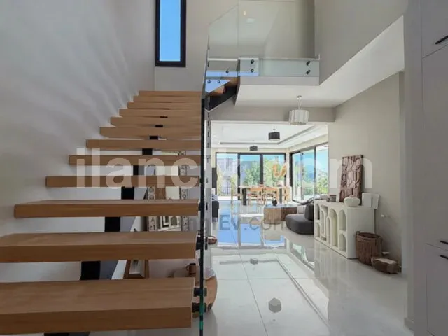 Ozanköy'de Satılık 3 Yatak Odalı Muhteşem Manzaralı Villa - 15