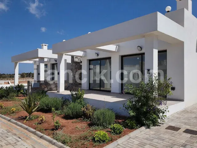Satılık 2 Yatak Odalı İkiz Villa – Küçük Erenköy, Mağusa - 8