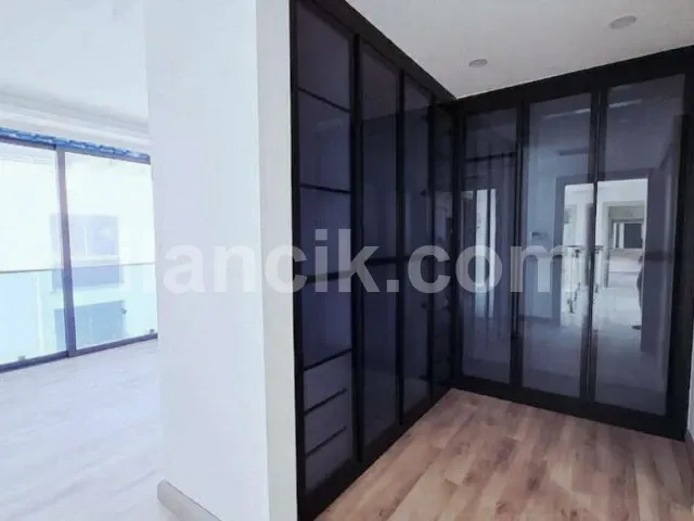 Satılık 3+1 Villa - Karşıyaka, Girne | 600 m² Arsa - 20