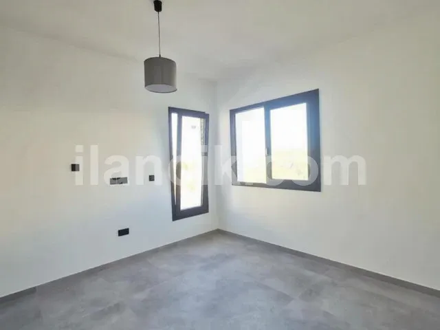 Alsancak'ta Satılık 2 Yatak Odalı Müstakil Bungalov - 11