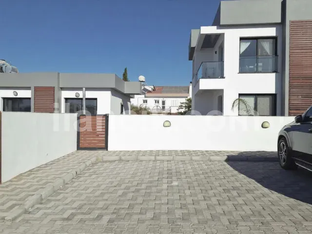 Alsancak'ta Satılık 2 Yatak Odalı Müstakil Bungalov - 13