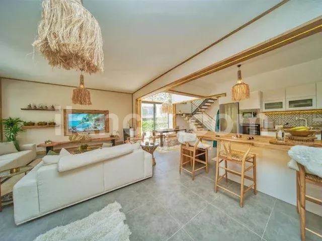 Çatalköy'de Satılık 3 Yatak Odalı İkiz Villa