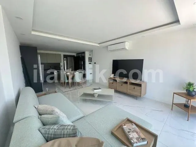 Girne Merkezde Satılık 1+1 Mobilyalı Daire - 2