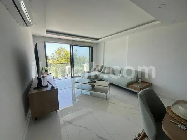 Girne Merkezde Satılık 1+1 Mobilyalı Daire - 4