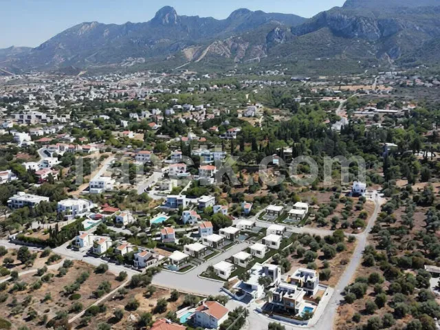 Satılık 4 Yatak Odalı Villa - Ozanköy, Girne - 15