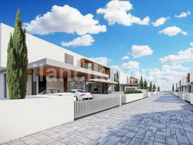 Ozanköy'de Satılık 4 Yatak Odalı Havuzlu Lüks Villa - 5